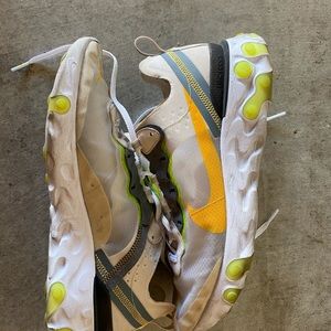 Nike React 87